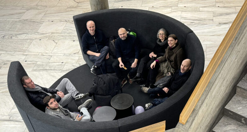 Architekturexkursion Dreiländereck 2.24 _Basel_Universitätsbibliothek Foyer